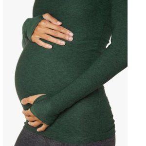 Beyond Yoga: Featherweight Count On Me Maternity Crew Pullover